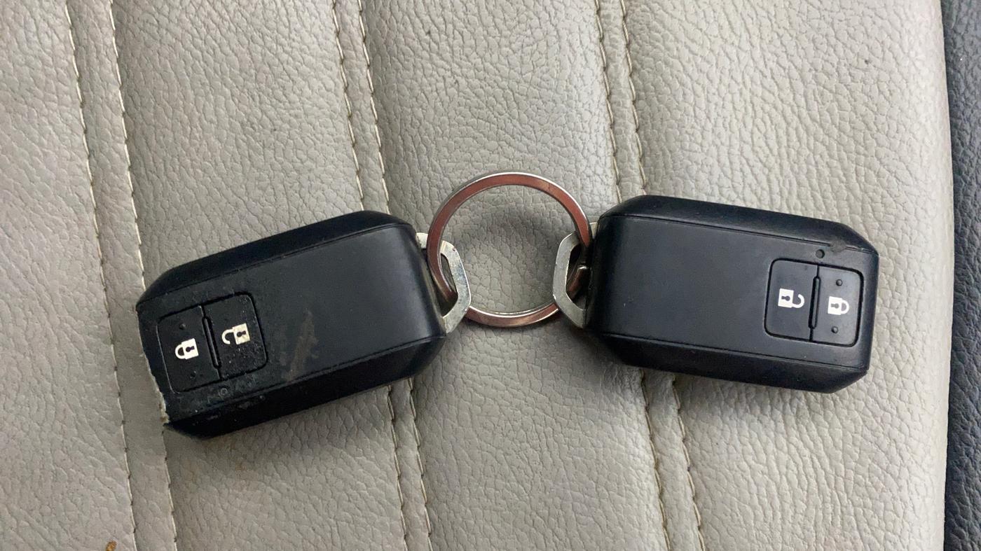 2023 Maruti Grand Vitara DELTA SMART HYBRID AT, Petrol, Automatic, 51,190 km, Key Close Up
