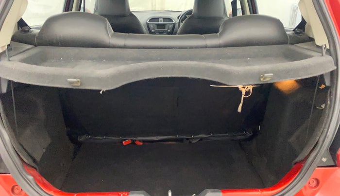 2017 Tata Tiago XZA PETROL, Petrol, Automatic, 98,746 km, Boot Inside