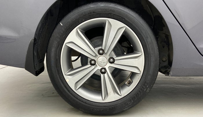 2017 Hyundai Verna 1.6 CRDI SX + AT, Diesel, Automatic, 44,626 km, Right Rear Wheel