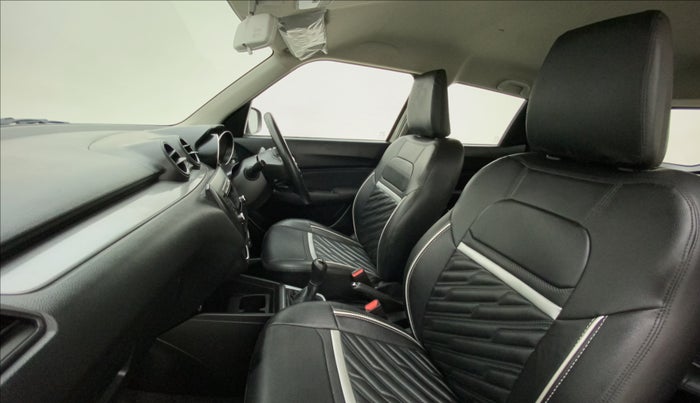 2018 Maruti Swift VXI, Petrol, Manual, 28,663 km, Right Side Front Door Cabin