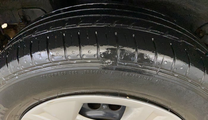 2022 Hyundai VENUE S+ 1.2, Petrol, Manual, 21,053 km, Right Rear Tyre Tread