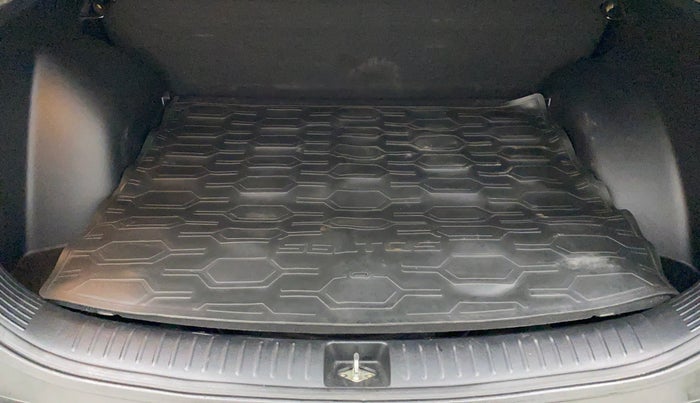 2020 KIA SELTOS HTK PLUS 1.5 DIESEL, Diesel, Manual, 93,108 km, Boot Inside