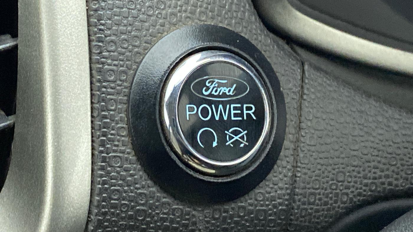 2016 Ford Ecosport TITANIUM 1.5L PETROL AT, CNG, Automatic, 60,431 km, Keyless Start/ Stop Button