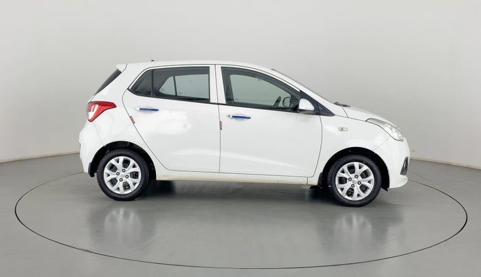 2016 Hyundai Grand i10 MAGNA 1.2 KAPPA VTVT, Petrol, Manual, 1 km, Right Side View