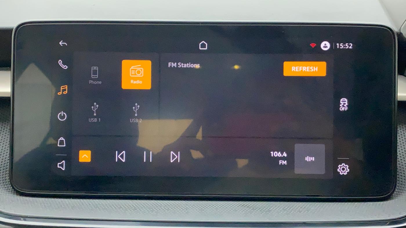 2022 Skoda SLAVIA AMBITION 1.0L TSI AT, Petrol, Automatic, 15,801 km, Infotainment System
