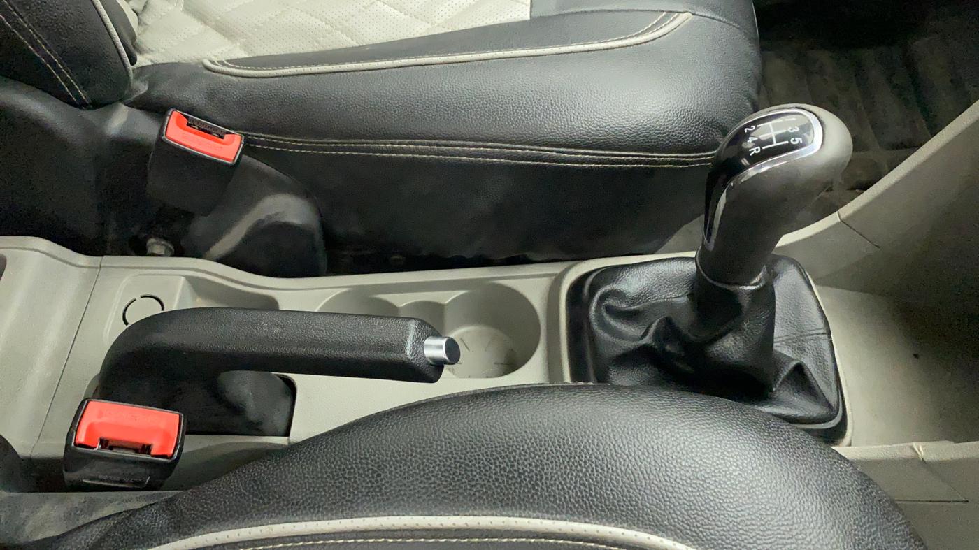 2018 Tata Tiago XE PETROL, Petrol, Manual, 36,754 km, Gear Lever