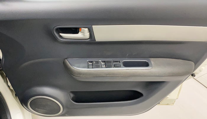 2011 Maruti Swift VXI, Petrol, Manual, 68,080 km, Driver Side Door Panels Control