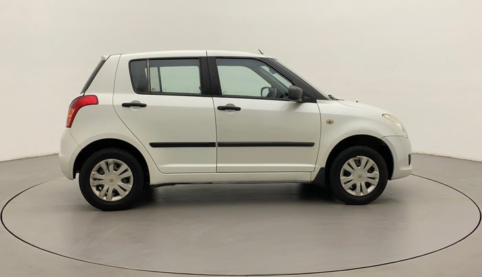 2011 Maruti Swift VXI, Petrol, Manual, 68,080 km, Right Side View