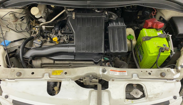 2011 Maruti Swift VXI, Petrol, Manual, 68,080 km, Open Bonet