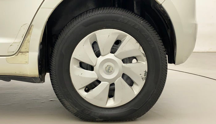 2011 Maruti Swift VXI, Petrol, Manual, 68,080 km, Left Rear Wheel