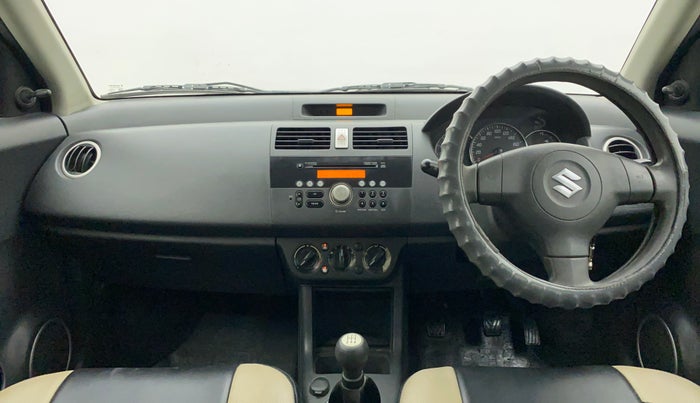 2011 Maruti Swift VXI, Petrol, Manual, 68,080 km, Dashboard