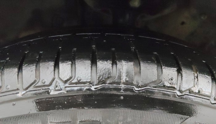 2016 Honda City 1.5L I-VTEC VX (O) MT, Petrol, Manual, 89,816 km, Left Front Tyre Tread