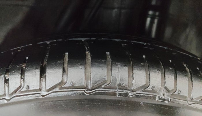 2016 Honda City 1.5L I-VTEC VX (O) MT, Petrol, Manual, 89,816 km, Left Rear Tyre Tread