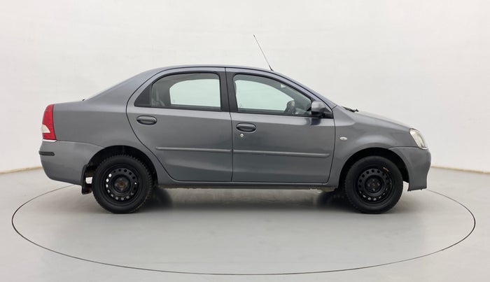 2013 Toyota Etios G, Petrol, Manual, 82,590 km, Right Side View