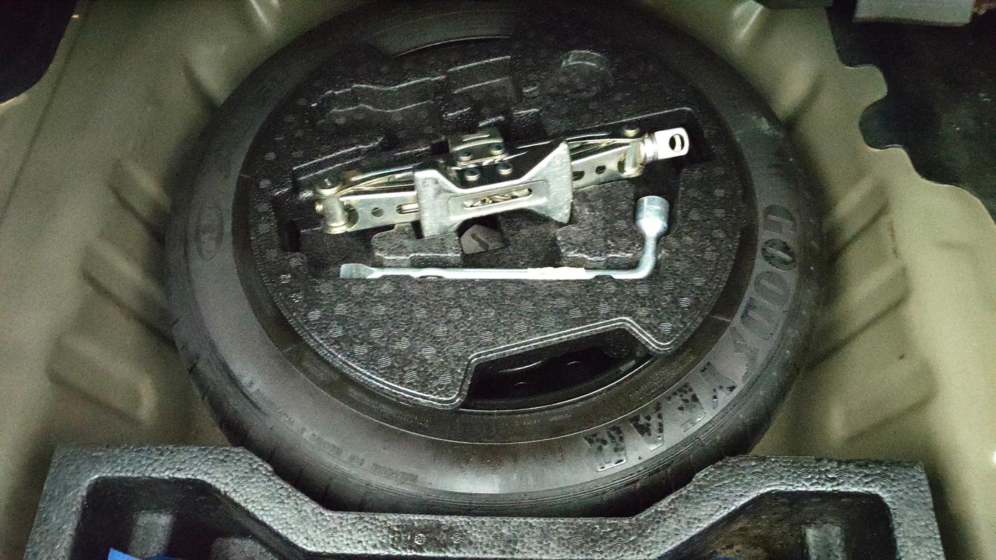 2016 Maruti Ciaz ZXI, Petrol, Manual, 46,205 km, Spare Tyre