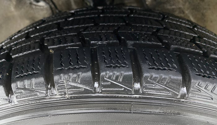 2019 Maruti Alto K10 VXI P, Petrol, Manual, 44,719 km, Left Front Tyre Tread