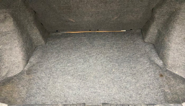 2018 Honda Amaze 1.5L I-DTEC S, Diesel, Manual, 1,28,066 km, Boot Inside