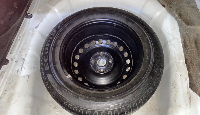 2017 Hyundai Verna 1.6 VTVT SX (O) AT, Petrol, Automatic, 43,739 km, Spare Tyre