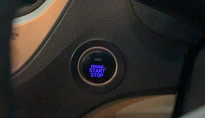 2017 Hyundai Verna 1.6 VTVT SX (O) AT, Petrol, Automatic, 43,739 km, Keyless Start/ Stop Button