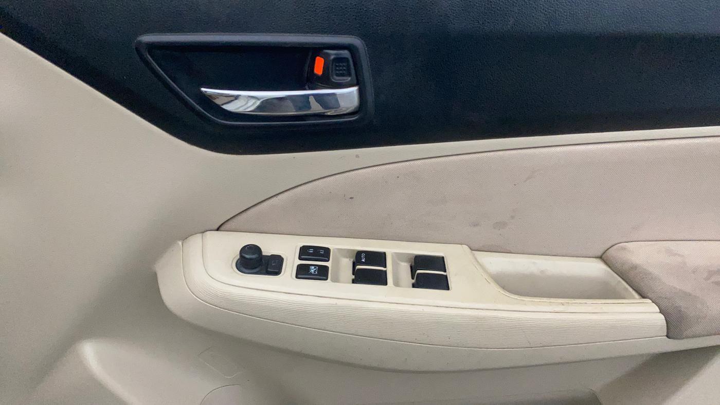 2021 Maruti Dzire VXI, Petrol, Manual, 97,611 km, Driver Side Door Panels Control