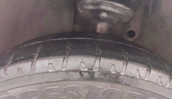 2016 Skoda Octavia AMBITION PLUS AT 1.8 TSI, Petrol, Automatic, 92,840 km, Left Front Tyre Tread