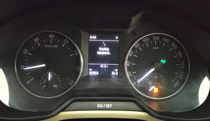 2016 Skoda Octavia AMBITION PLUS AT 1.8 TSI, Petrol, Automatic, 92,840 km, Odometer Image