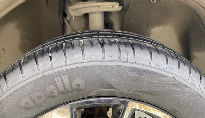 2021 Tata PUNCH CREATIVE  AMT, Petrol, Automatic, 60,070 km, Right Front Tyre Tread