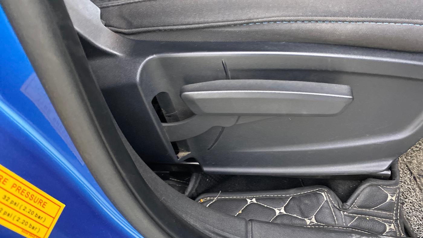 2021 Tata PUNCH CREATIVE  AMT, Petrol, Automatic, 60,070 km, Driver Side Adjustment Panel