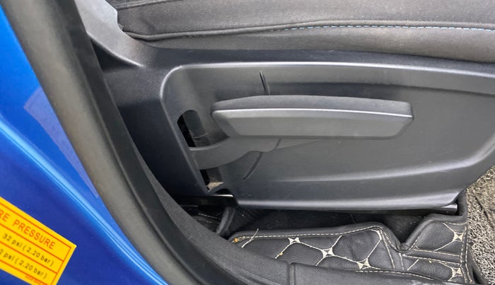 2021 Tata PUNCH CREATIVE  AMT, Petrol, Automatic, 60,070 km, Driver Side Adjustment Panel