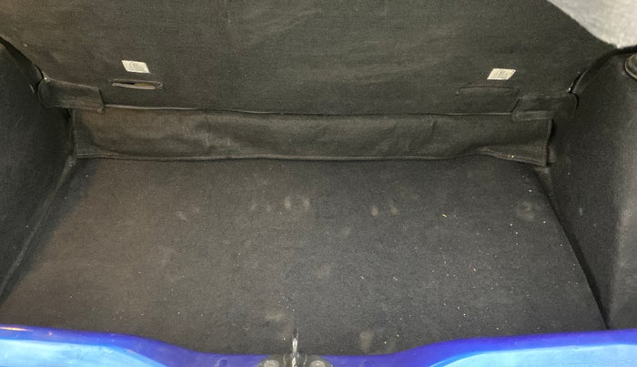 2021 Tata PUNCH CREATIVE  AMT, Petrol, Automatic, 60,070 km, Boot Inside