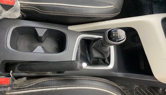 2022 Nissan MAGNITE XL, Petrol, Manual, 31,773 km, Gear Lever