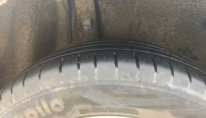 2020 Maruti Baleno ZETA PETROL 1.2, Petrol, Manual, 1,30,692 km, Right Rear Tyre Tread