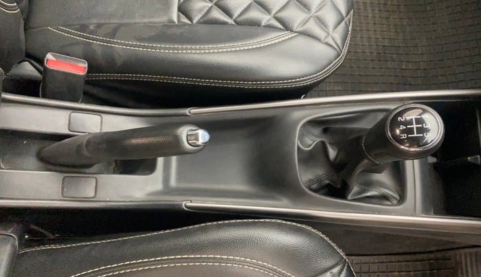 2020 Maruti Baleno ZETA PETROL 1.2, Petrol, Manual, 1,30,692 km, Gear Lever