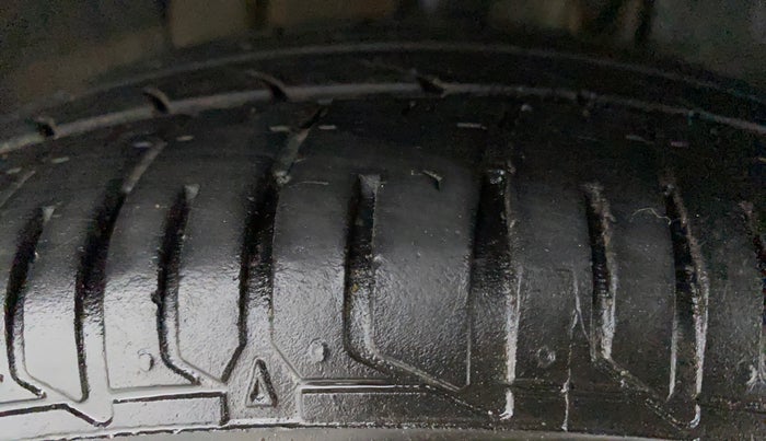 2022 Tata Tiago XZ PLUS CNG, CNG, Manual, 35,460 km, Right Front Tyre Tread