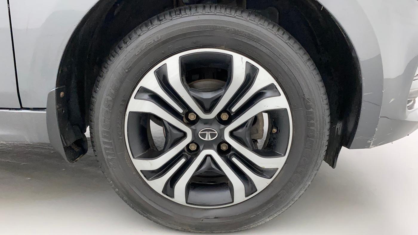 2022 Tata Tiago XZ PLUS CNG, CNG, Manual, 35,460 km, Right Front Wheel