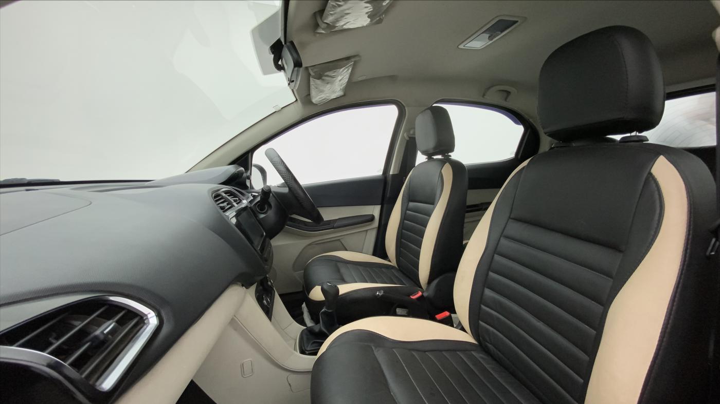 2022 Tata Tiago XZ PLUS CNG, CNG, Manual, 35,460 km, Right Side Front Door Cabin