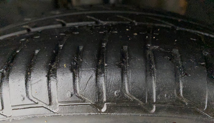 2022 Tata Tiago XZ PLUS CNG, CNG, Manual, 35,460 km, Left Front Tyre Tread