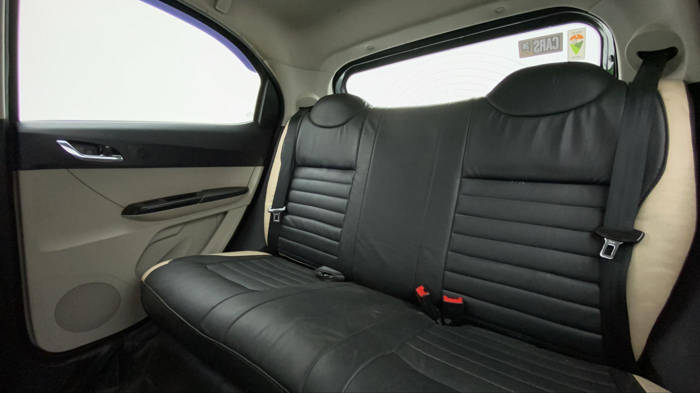 2022 Tata Tiago XZ PLUS CNG, CNG, Manual, 35,460 km, Right Side Rear Door Cabin