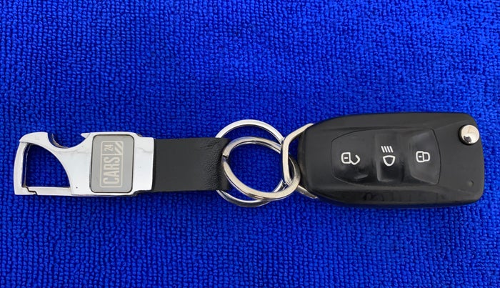 2022 Tata Tiago XZ PLUS CNG, CNG, Manual, 35,460 km, Key Close Up