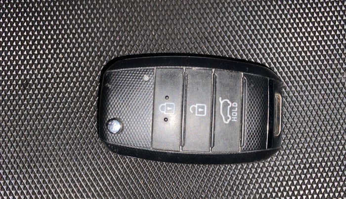 2022 KIA SELTOS HTK 1.5 PETROL, Petrol, Manual, 25,888 km, Key Close Up