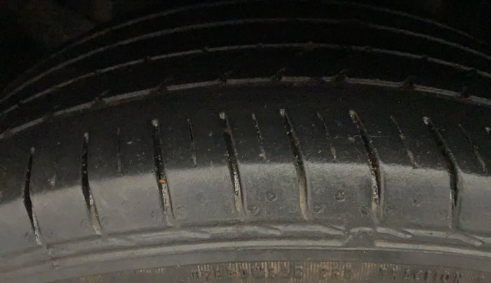 2022 KIA SELTOS HTK 1.5 PETROL, Petrol, Manual, 25,888 km, Left Front Tyre Tread