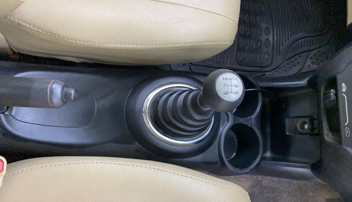 2015 Honda Brio S MT, Petrol, Manual, 47,790 km, Gear Lever