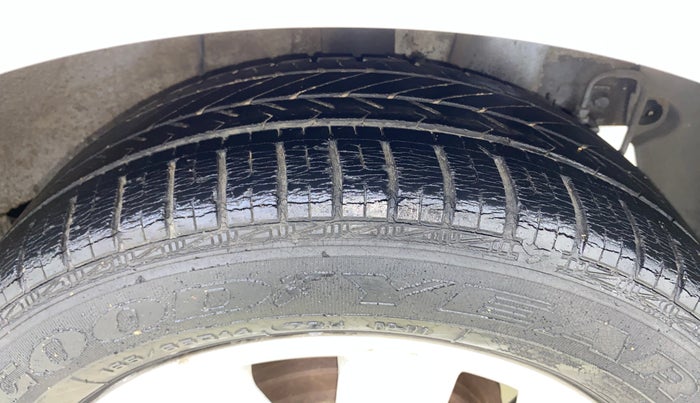 2014 Hyundai Xcent S (O) 1.2, Petrol, Manual, 40,290 km, Left Rear Tyre Tread