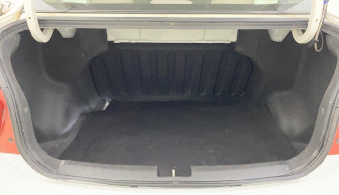 2014 Hyundai Xcent S (O) 1.2, Petrol, Manual, 40,290 km, Boot Inside