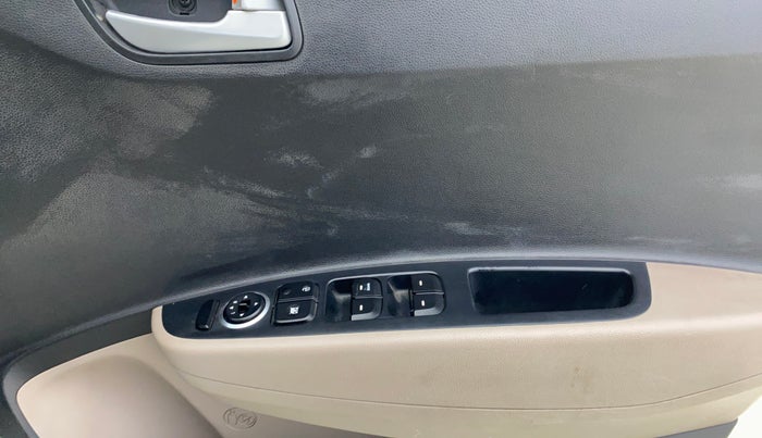 2014 Hyundai Xcent S (O) 1.2, Petrol, Manual, 40,290 km, Driver Side Door Panels Control