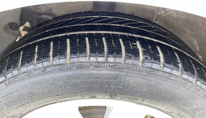 2014 Hyundai Xcent S (O) 1.2, Petrol, Manual, 40,290 km, Right Rear Tyre Tread