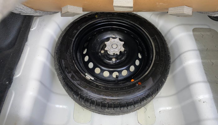 2014 Hyundai Xcent S (O) 1.2, Petrol, Manual, 40,290 km, Spare Tyre