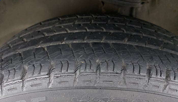 2012 Maruti Alto K10 VXI P, Petrol, Manual, Left Front Tyre Tread