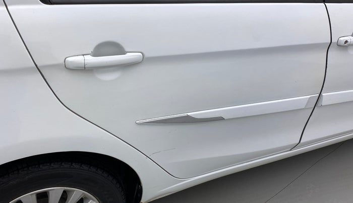 2018 Maruti Ciaz DELTA 1.5 SHVS MT PETROL, Petrol, Manual, 63,942 km, Right rear door - Minor scratches