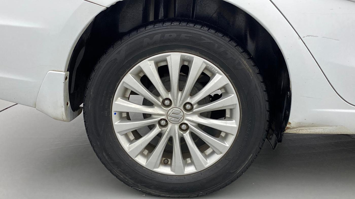2018 Maruti Ciaz DELTA 1.5 SHVS MT PETROL, Petrol, Manual, 63,942 km, Right Rear Wheel